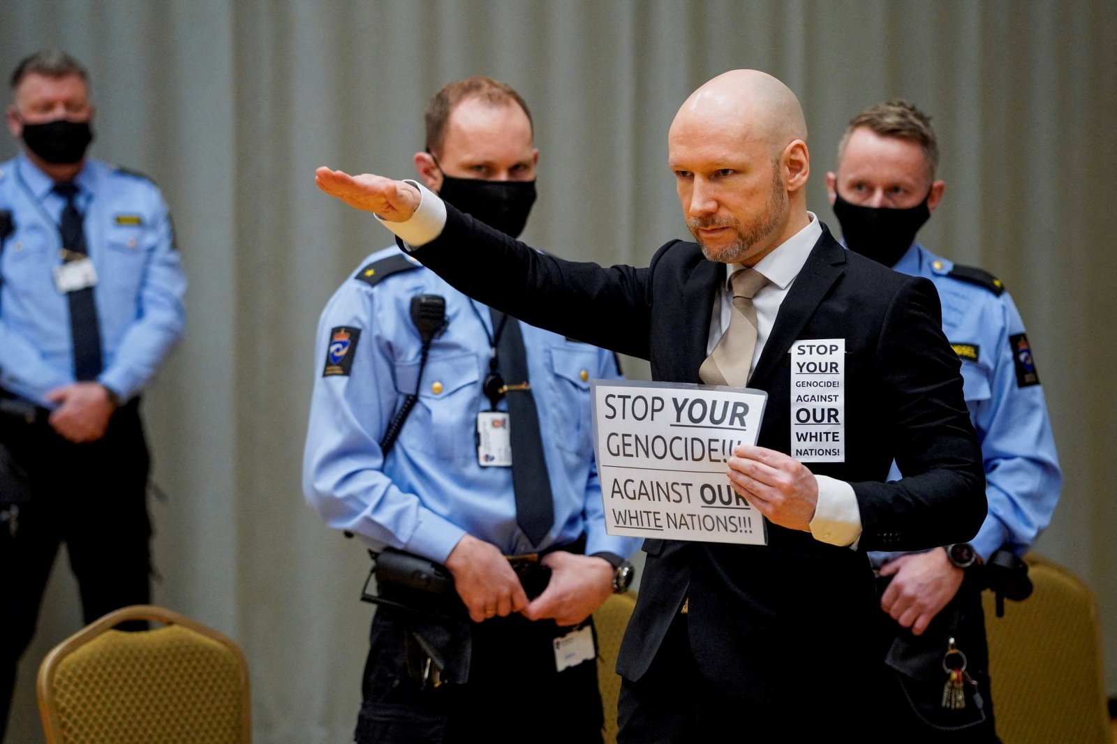 Psykiater: Den norske ekstremisten Breivik er like farlig som for 10 år siden