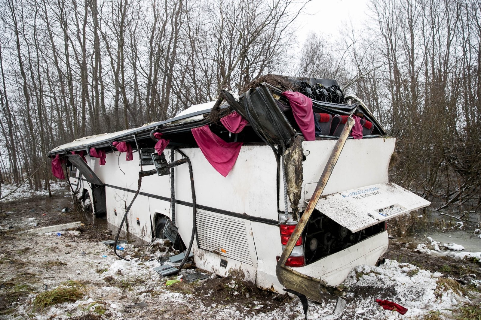 After a painful accident in which 15 children were injured, the driver shook responsibility: I am not to blame for the bus overturning