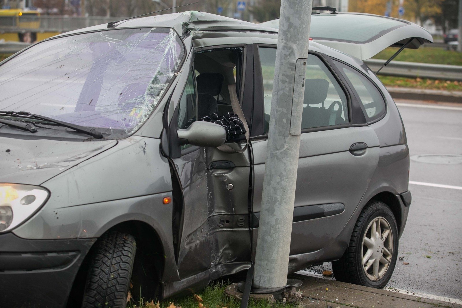 Nebevirsysite Greicio Kas Per Avarija Vyksta Su Zmogaus Kunu Delfi Auto