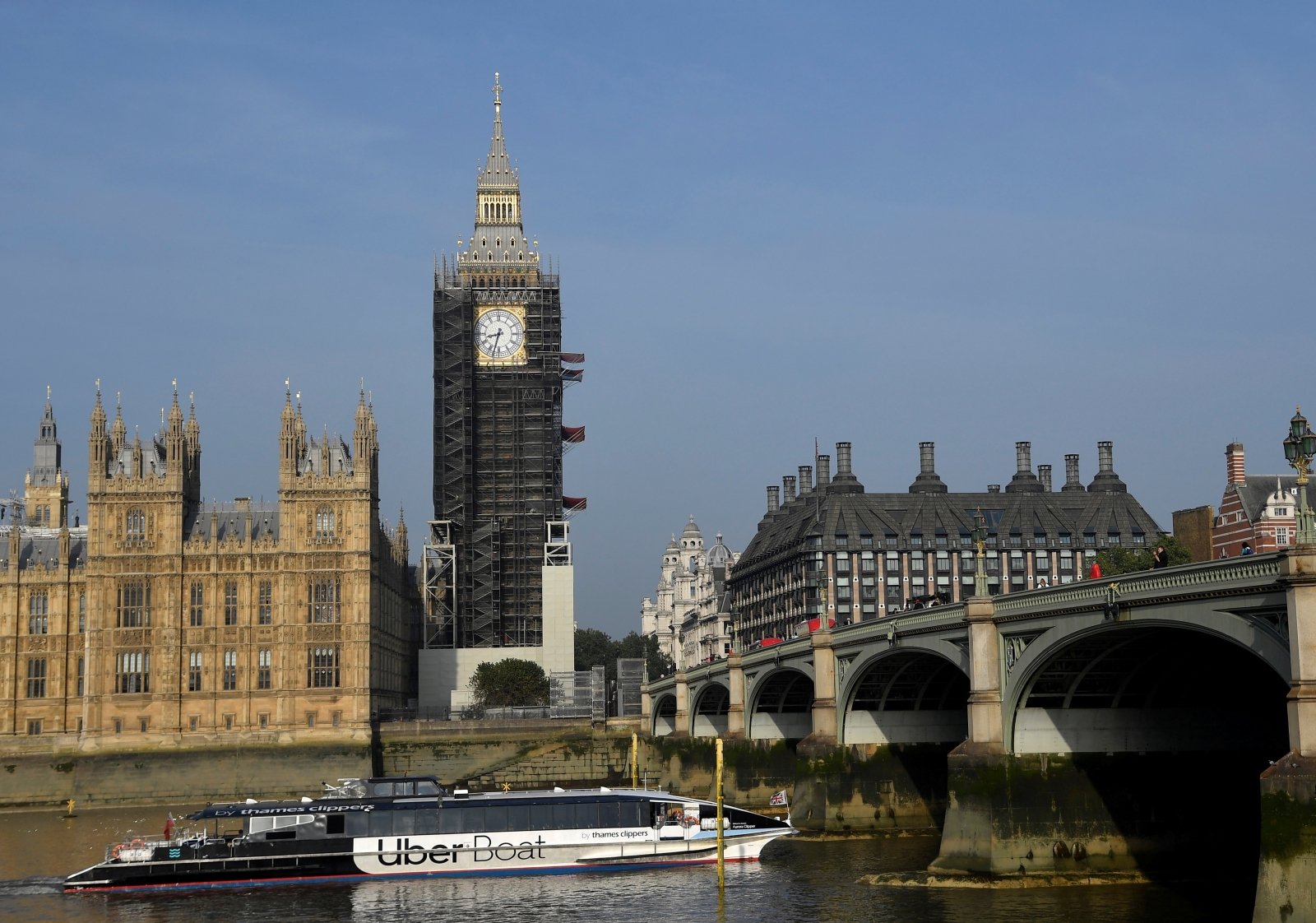 En større rekonstruksjon av symbolet på byen er fullført i London: tre og et halvt år senere – en imponerende avduking