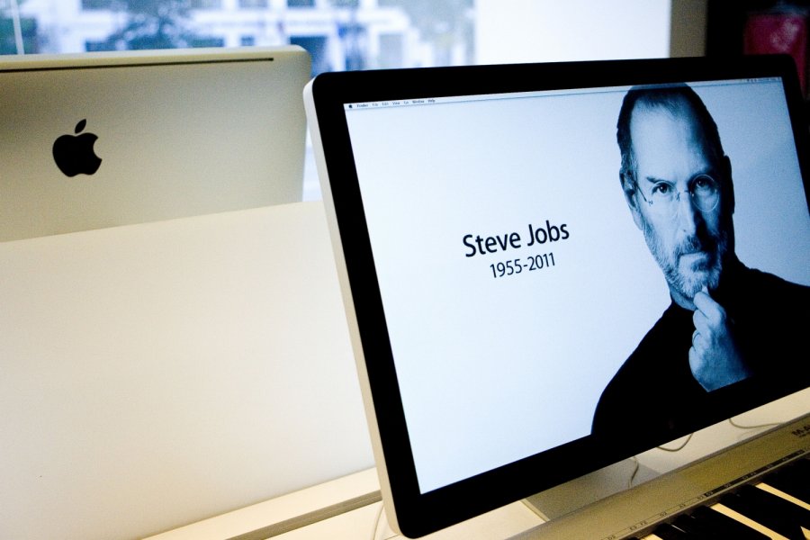 Кто основал компанию эпл. Стив Джобс айпад. Apple Computer Company Стив Джобс. Фирма Стива Джобса Некст. Компьютер Стива Джобса эпл 1.