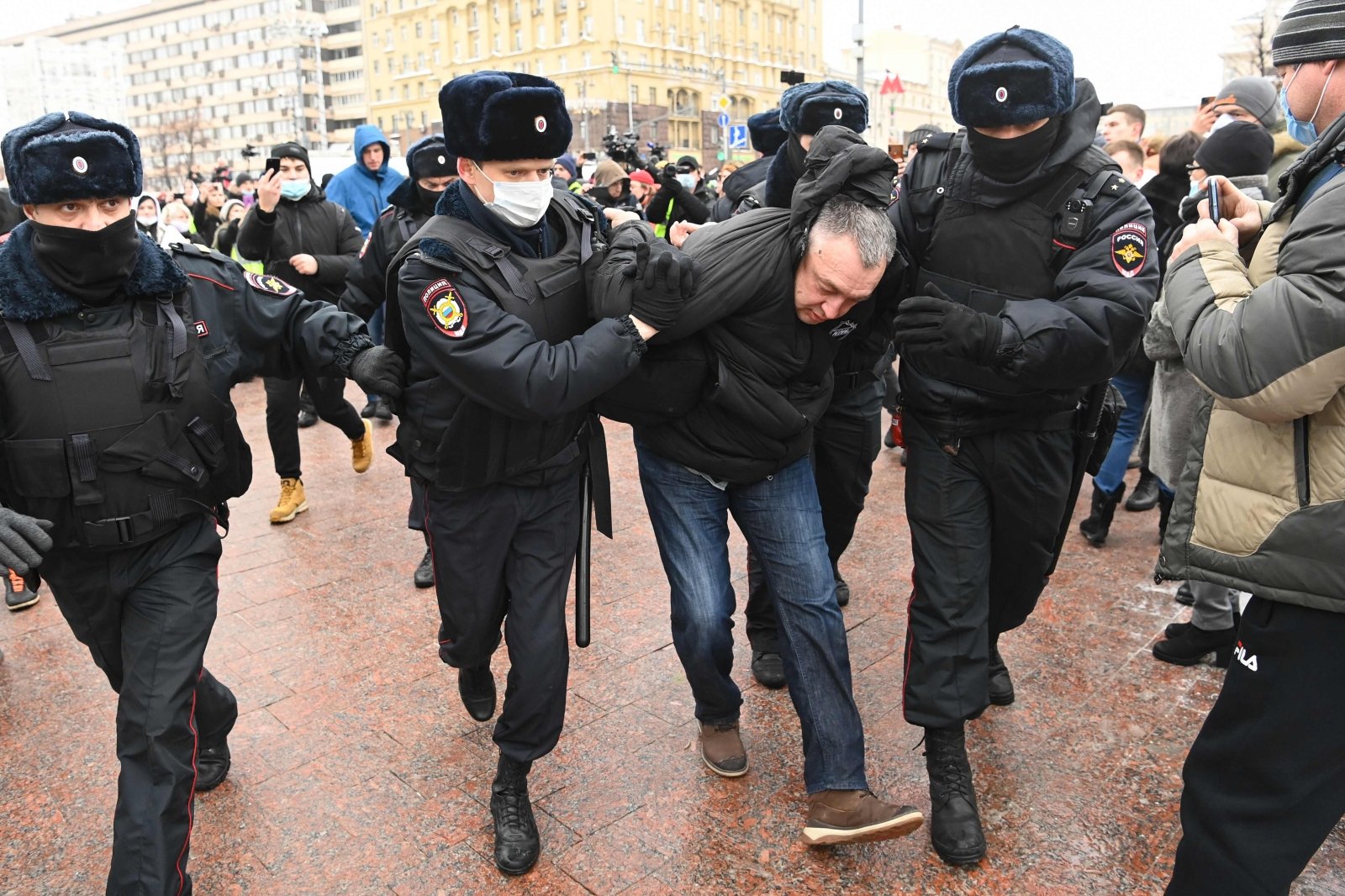 Россия после митингов