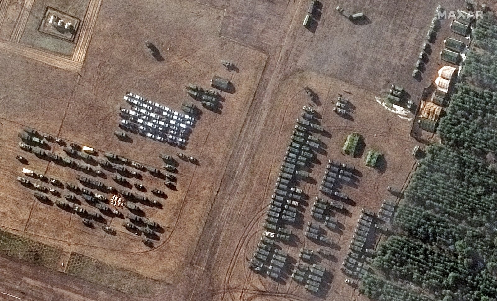Снимки со спутника российских войск на границе с Украиной