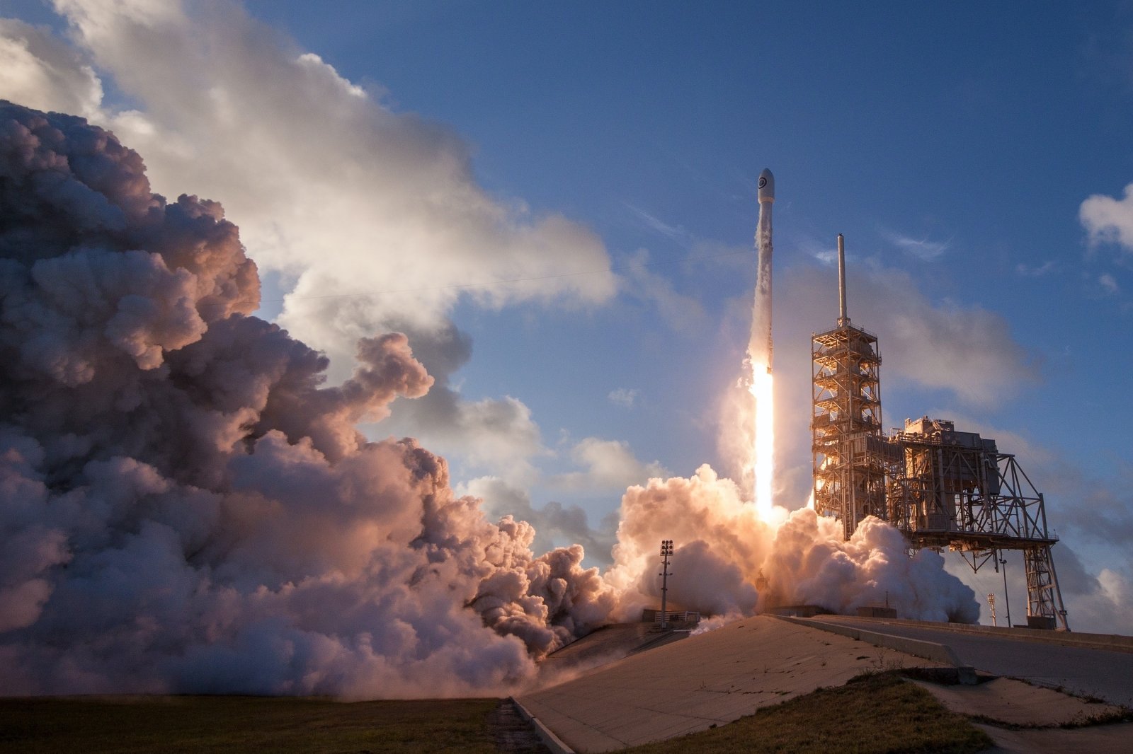 SpaceX-raketten klarte å løfte opptil tre satellitter skapt av det litauiske selskapet opp i verdensrommet