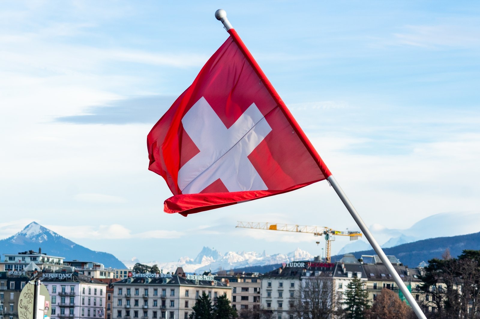 Šveicarija: tik krizės Italijoje geografinė tąsa ar kažkas daugiau?